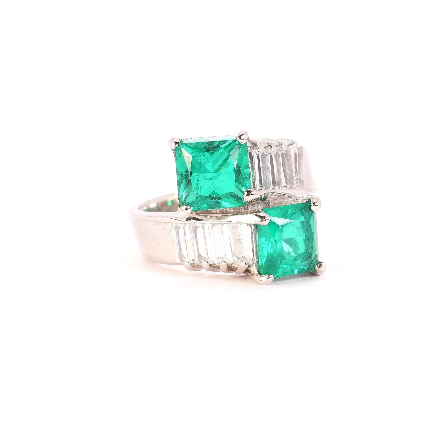 CONTRARIE' RING WITH STONES