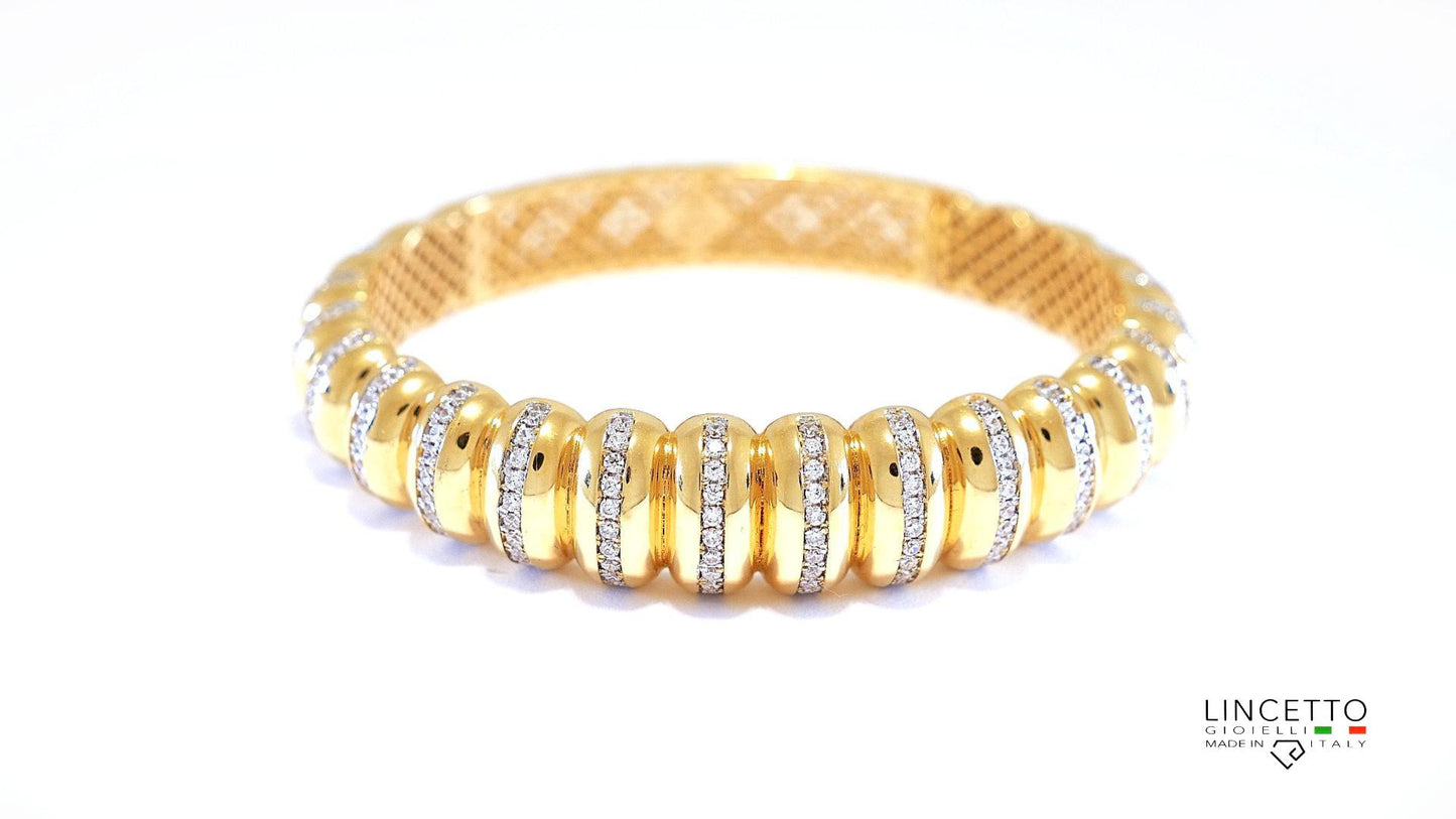 Schiava Riccio con pietre bianche