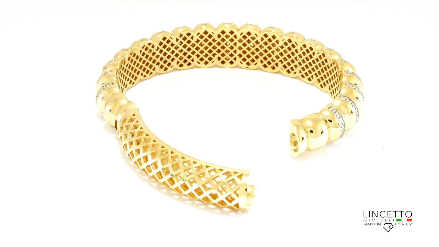 Schiava Riccio con pietre bianche